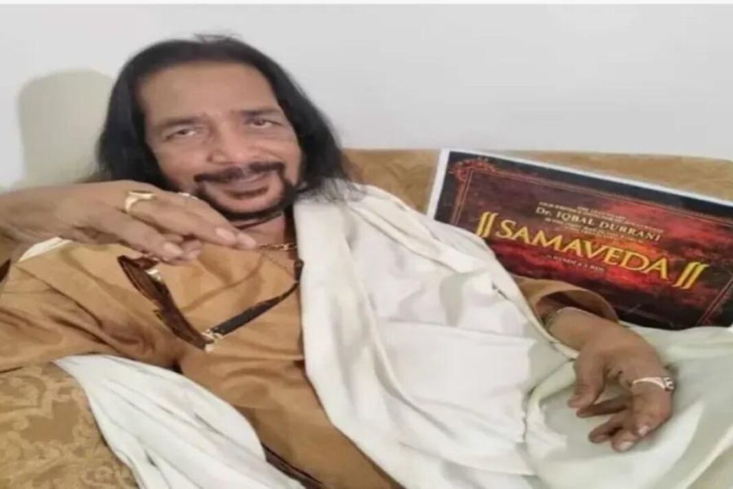 Bollywood Director Iqbal Durrani Publishes Book on Samaveda, Overcomes Six-Year Struggle