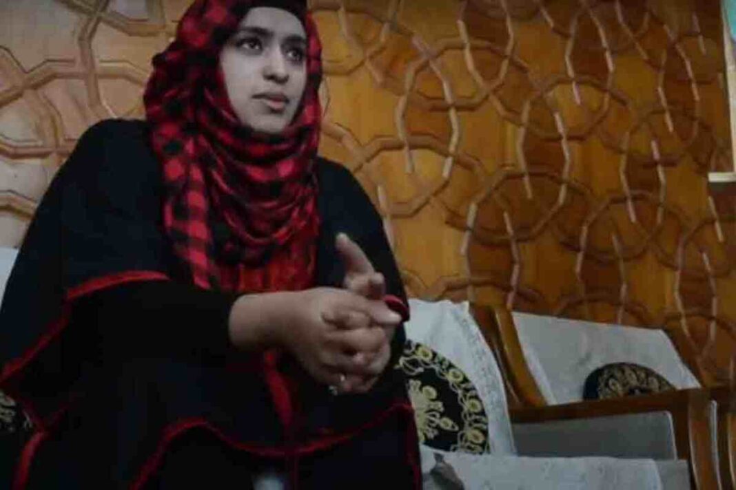 बद्र-उल-निसा भट्ट: कश्मीरी युवा कलाकार जो सूफीवाद के माध्यम से चमक रही हैं|