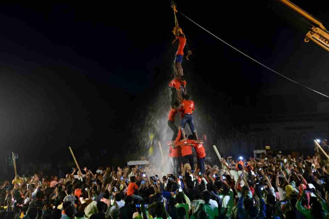 Indian Muslim Mystics: Embracing the Harmony of Shri Krishna