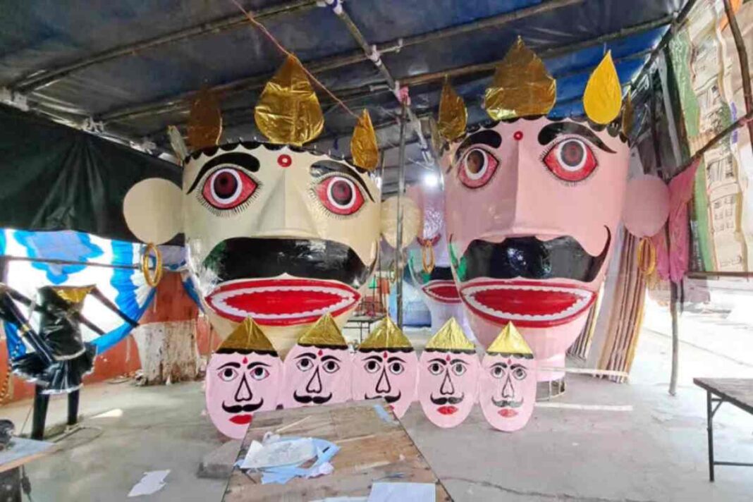 Muslim Artisans Craft Dussehra