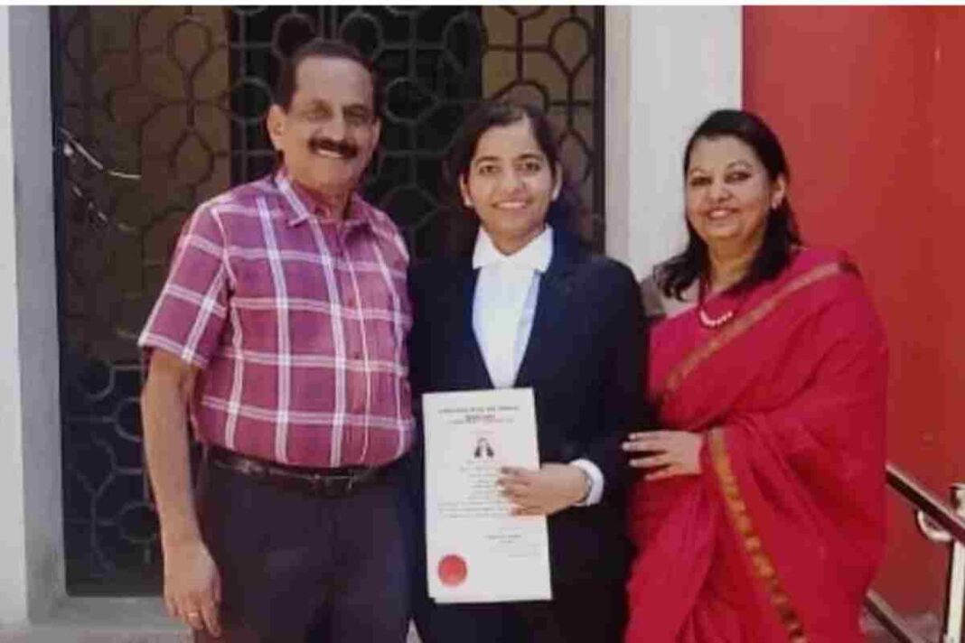 India's First Deaf Lawyer