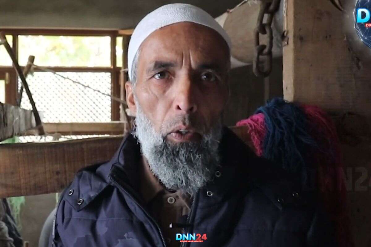 Kashmiri Carpet Weaving