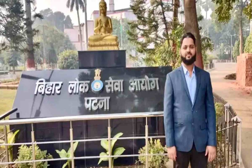 BPSC टॉपर ज़ोहेब हसन की कहानी, जो दो बच्चों के पिता हैं