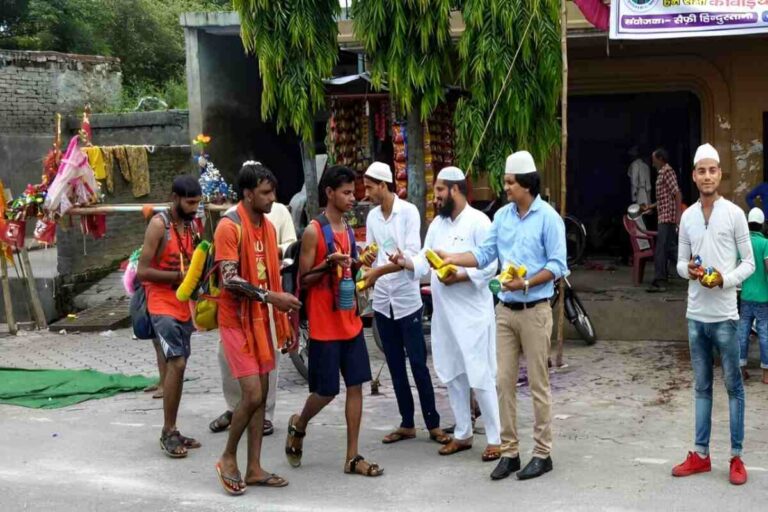 Muslim Group Supports Hindu Pilgrimage, Counters Political Controversy 