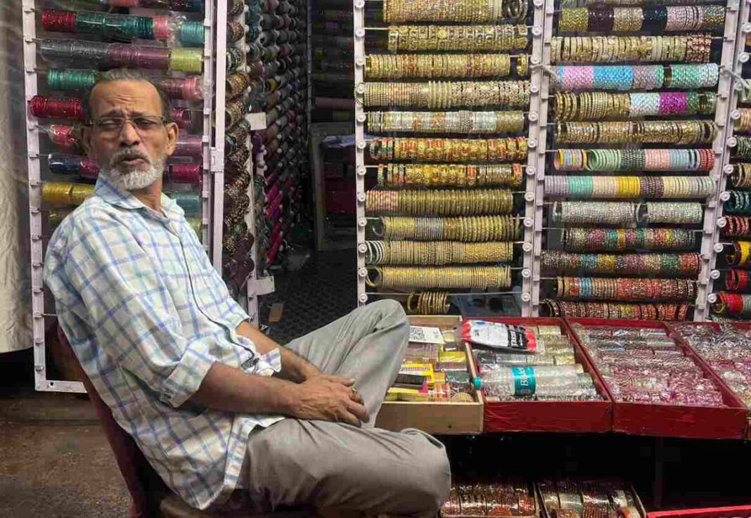 Iqbal and Nazia's Bangle Shop in Delhi: A Hub of Human Connection