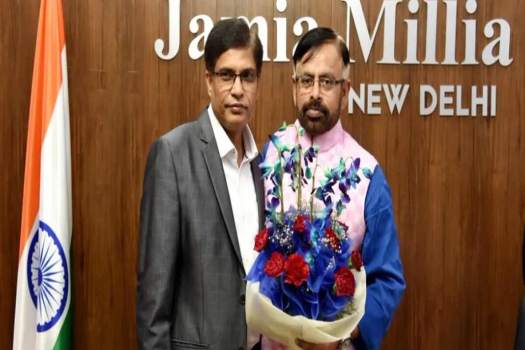 जामिया में प्रो. मोहम्मद महताब आलम रिजवी को सौंपी गई कार्यवाहक कुलसचिव की ज़िम्मेदारी