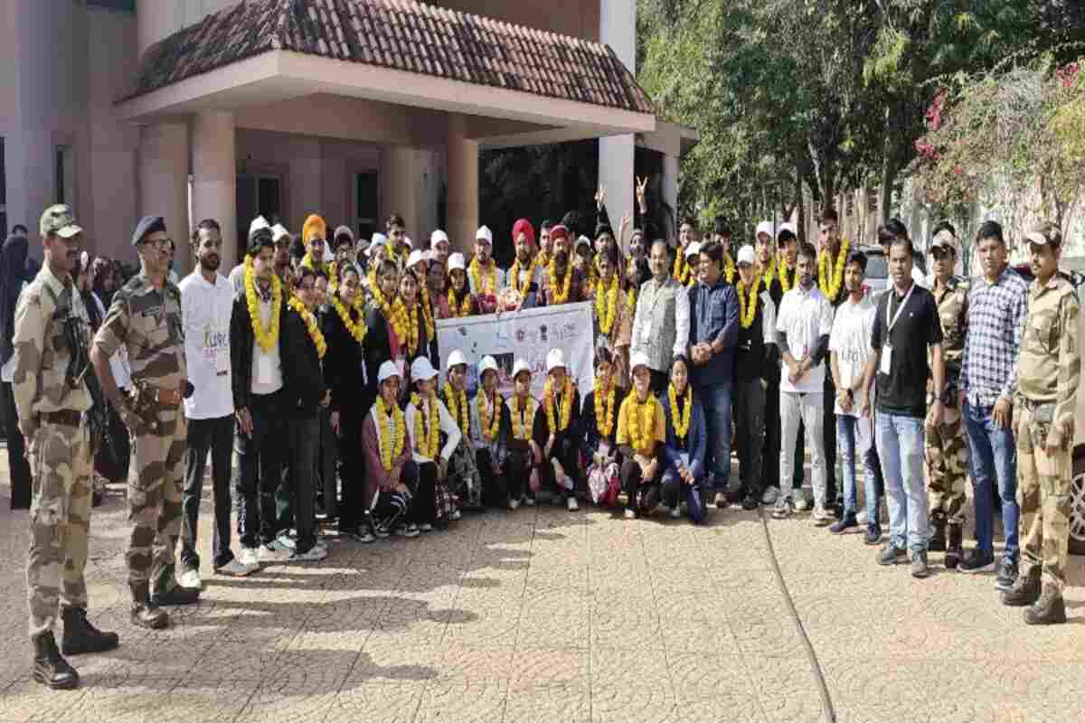 हिमाचल प्रदेश के छात्रों का हैदराबाद दौरा: ‘एक भारत श्रेष्ठ भारत’ पहल के तहत सांस्कृतिक आदान-प्रदान