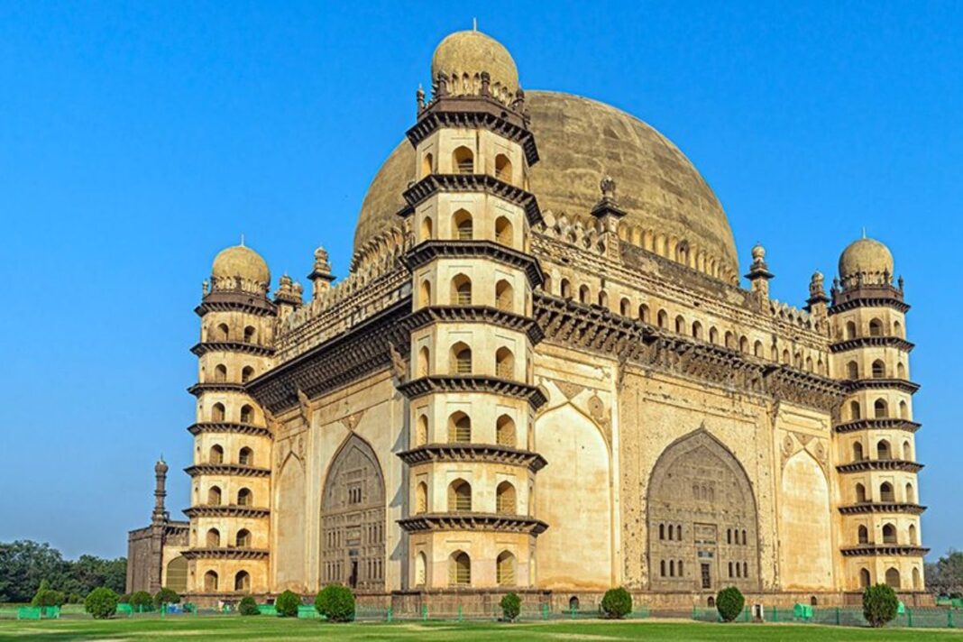 Gol Gumbad