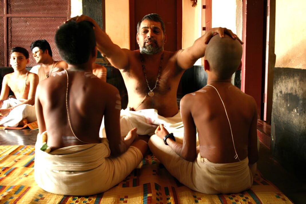 How Ancient India Preserved Knowledge Before the Printing Press