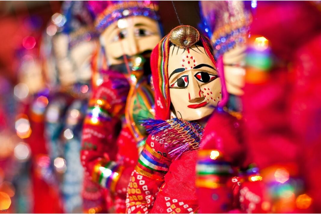 India’s Traditional Puppeteers: Carrying History and Entertainment From Village to Village